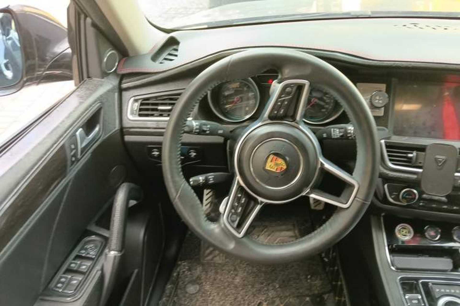 Used Zotye T600 2016 Sport Edition 2.0T DCT Luxury Model Steering Wheel
