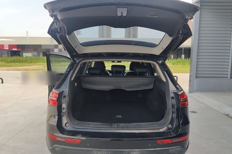 Used Zotye T600 2016 Sport Edition 2.0T DCT Prestige Model Trunk