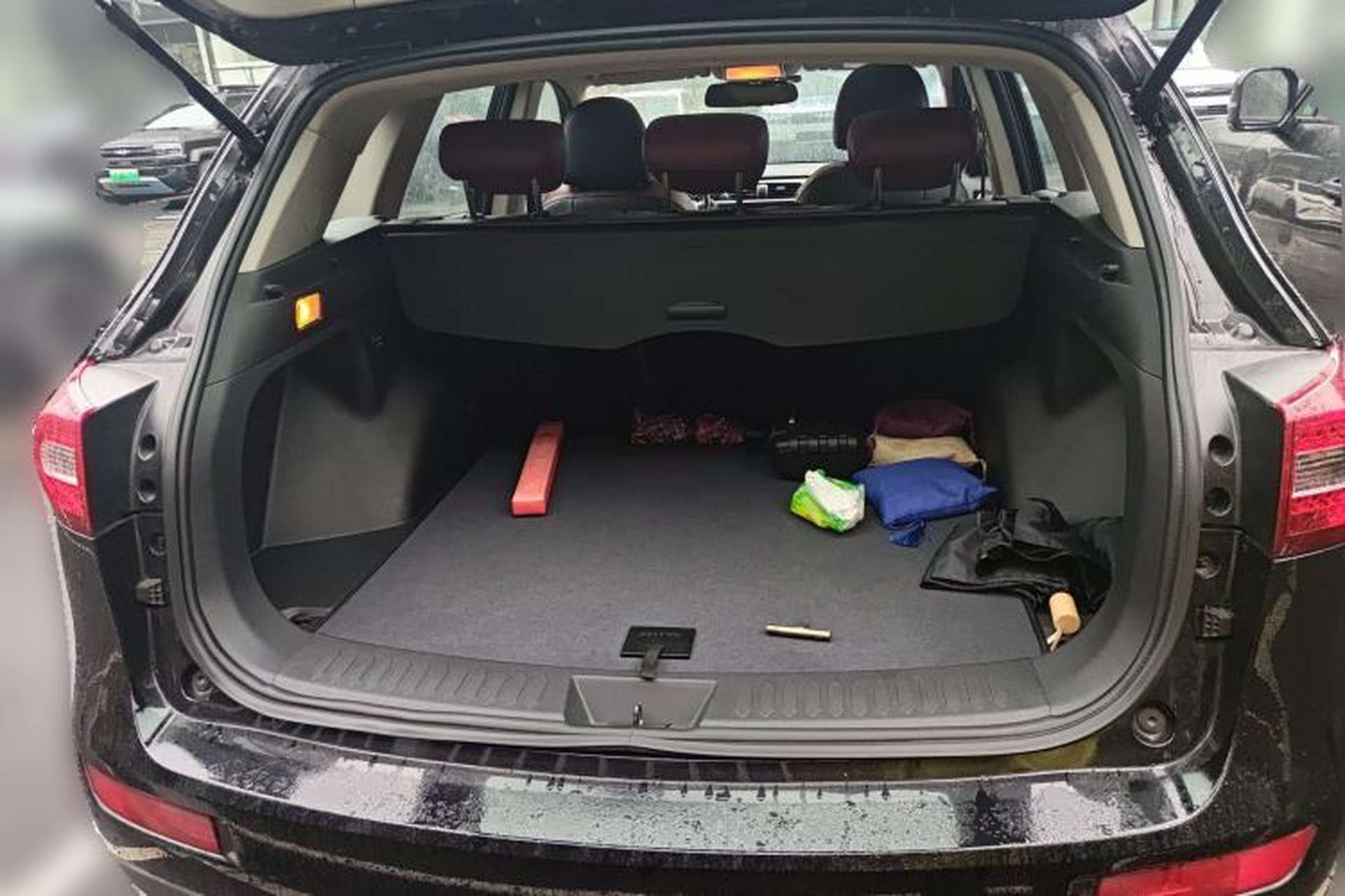 Used Zotye T600 2016 Family Edition 2.0T Manual Luxury Version Trunk