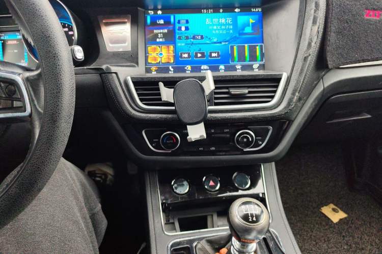 Used Zotye T600 2016 Sports Edition 1.5T Manual Luxury Model Audio And AC Panel