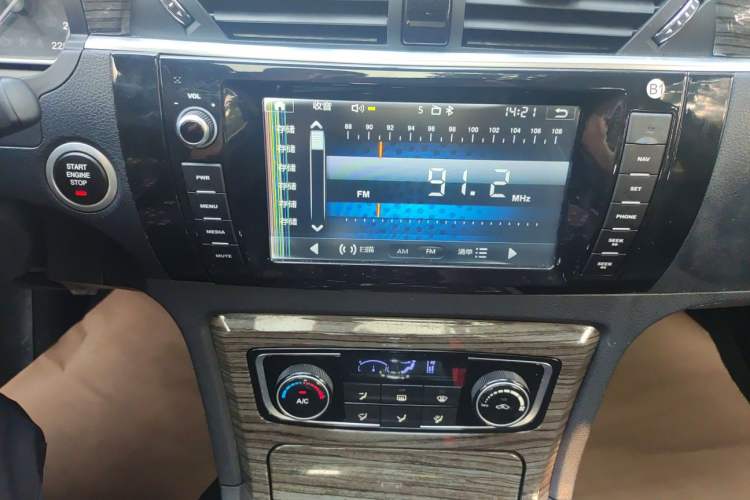 Used Zotye T600 2016 1.5T Manual Luxury Model Audio And AC Panel