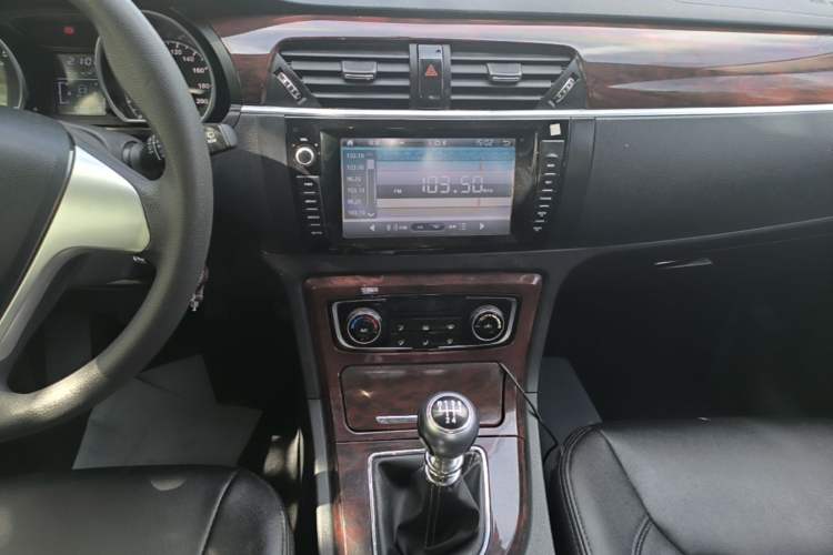 Used Zotye T600 2016 1.5T Manual Elite Edition Audio And AC Panel