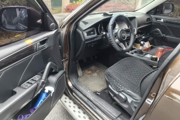 Used Zotye T600 2016 1.5T Manual Elite Edition Driver Seat