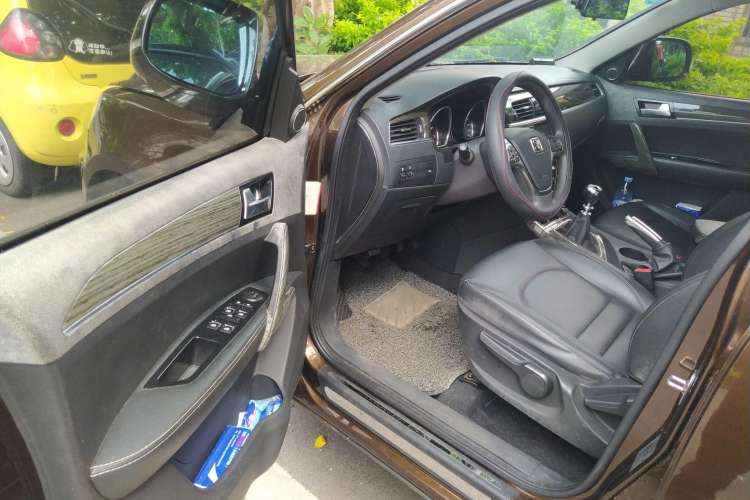 Used Zotye T600 2016 1.5T Manual Luxury Model Driver Seat