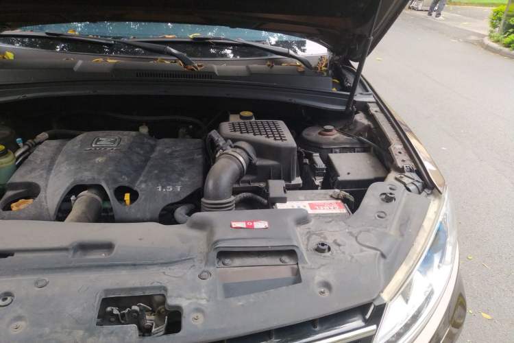 Used Zotye T600 2016 1.5T Manual Luxury Model Engine Bay Left