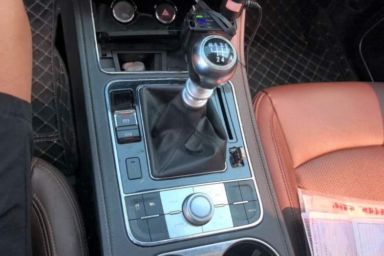 Used Zotye T600 2016 Sport Edition 1.5T Manual Prestige Model Gear Lever