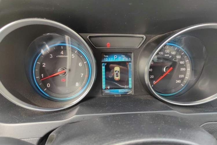 Used Zotye T600 2016 Sport Edition 2.0T DCT Luxury Model Instrument Cluster
