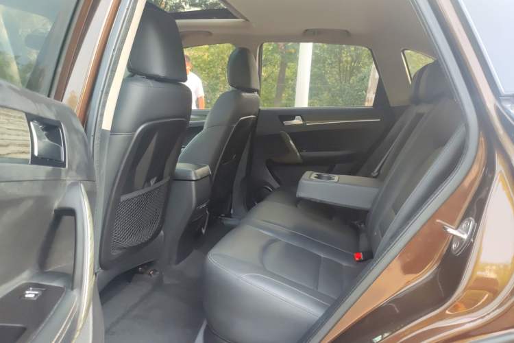 Used Zotye T600 2016 1.5T Manual Luxury Model Interior 3