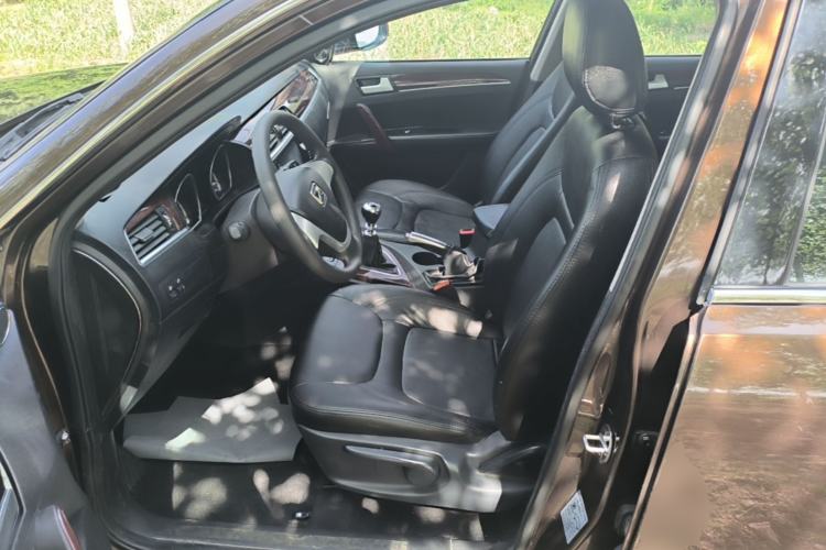 Used Zotye T600 2016 1.5T Manual Elite Edition Left Front Seat