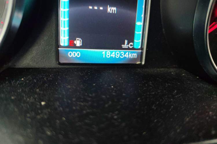 Used Zotye T600 2016 Sports Edition 1.5T Manual Luxury Model Odometer Close Up