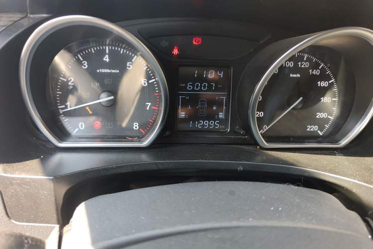 Used Zotye T600 2016 1.5T Manual Luxury Model Odometer Close Up