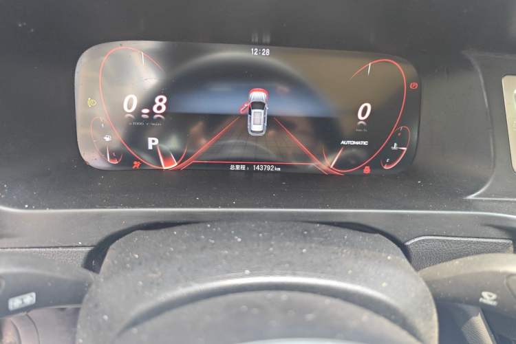 Used Zotye T600 2016 Sport Edition 2.0T DCT Prestige Model Odometer Close Up