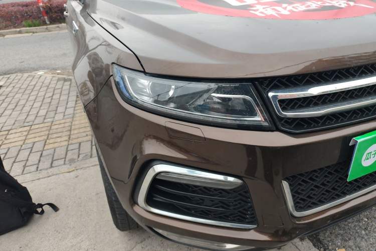 Used Zotye T600 2016 Sports Edition 1.5T Manual Luxury Model Right Front Headlight