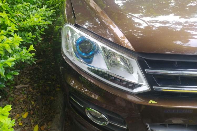 Used Zotye T600 2016 1.5T Manual Luxury Model Right Front Headlight