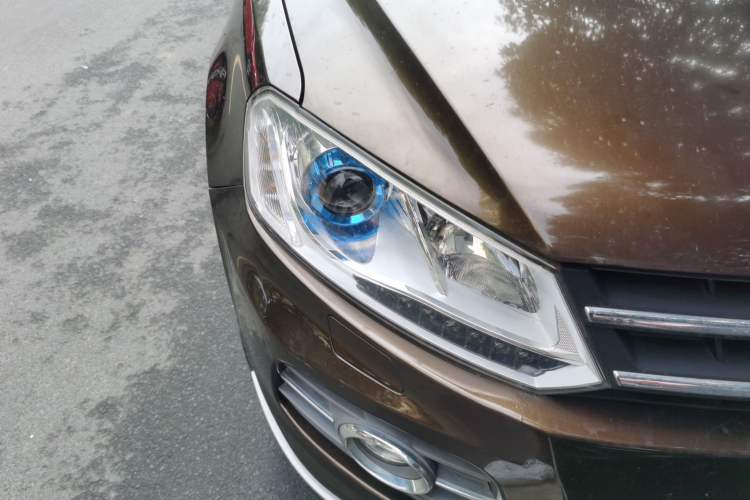 Used Zotye T600 2016 2.0T DCT Prestige Edition Right Front Headlight
