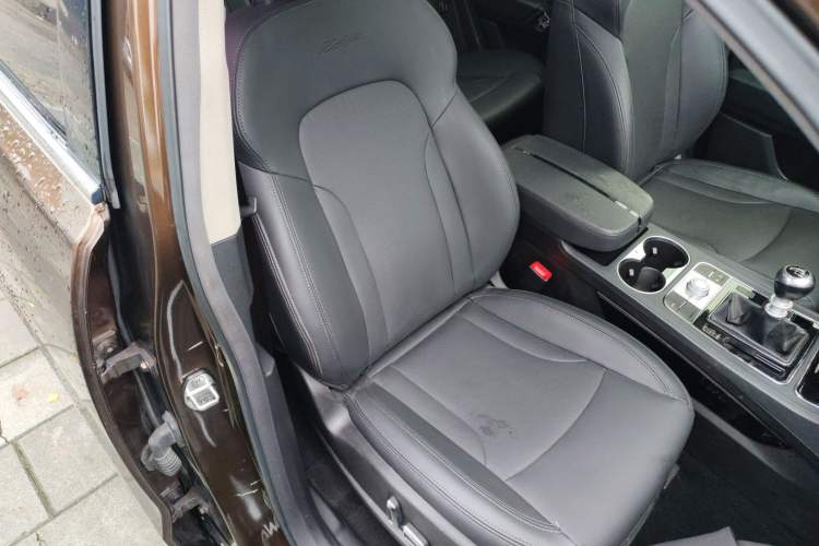 Used Zotye T600 2016 Sport Edition 1.5T Manual Prestige Model Right Front Seat