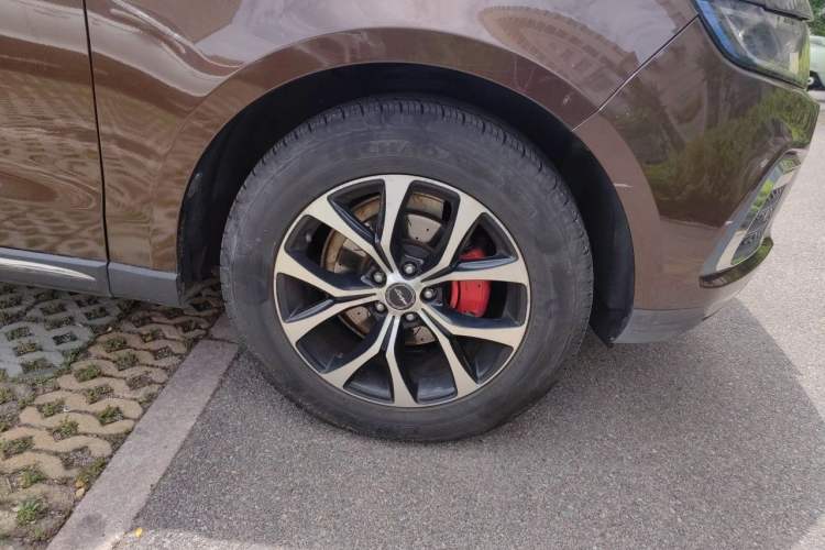 Used Zotye T600 2016 Sport Edition 2.0T DCT Luxury Model Right Front Wheel Hub