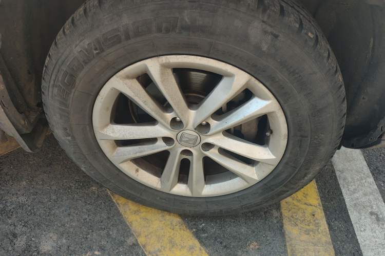 Used Zotye T600 2016 1.5T Manual Luxury Model Right Front Wheel Hub
