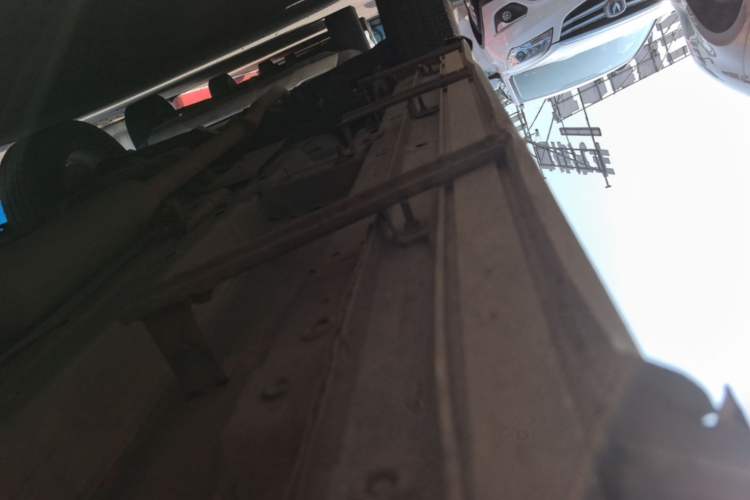 Used Zotye T600 2016 Sport Edition 1.5T Manual Prestige Model Right Side Sill