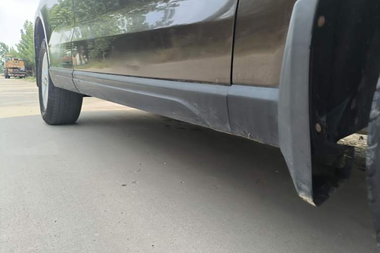 Used Zotye T600 2016 1.5T Manual Elite Edition Right Side Sill