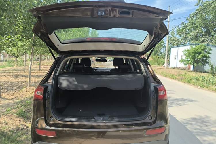 Used Zotye T600 2016 1.5T Manual Elite Edition Trunk