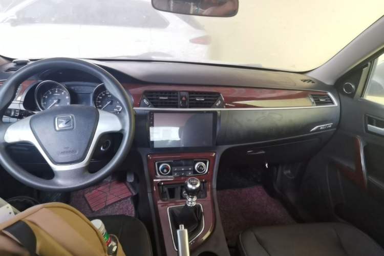Used Zotye T600 2016 1.5T Manual Elite Edition Center Console