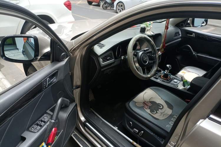 Used Zotye T600 2016 Sport Edition 1.5T Manual Luxury Model Driver Seat