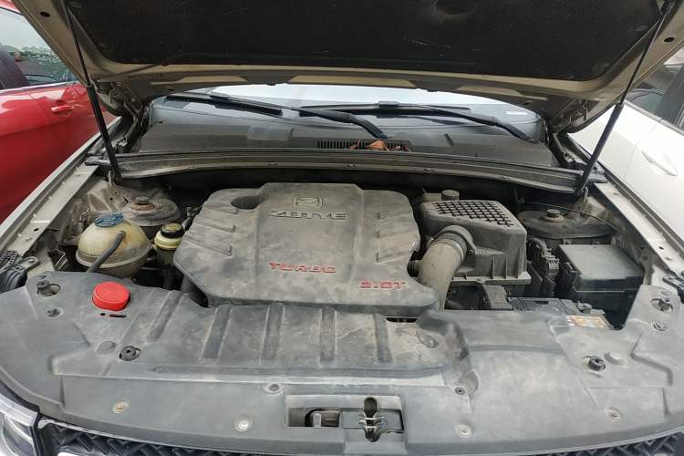Used Zotye T600 2016 Sport Edition 2.0T DCT Luxury Model Engine Bay