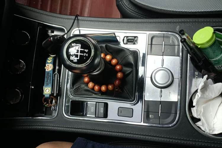 Used Zotye T600 2016 Sport Edition 1.5T Manual Luxury Model Gear Lever