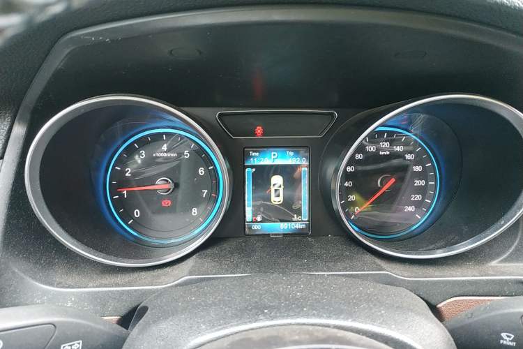 Used Zotye T600 2016 Sport Edition 2.0T DCT Luxury Model Instrument Cluster