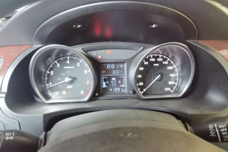 Used Zotye T600 2016 1.5T Manual Elite Edition Instrument Cluster