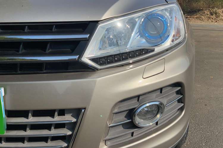 Used Zotye T600 2016 1.5T Manual Luxury Edition Left Front Headlight