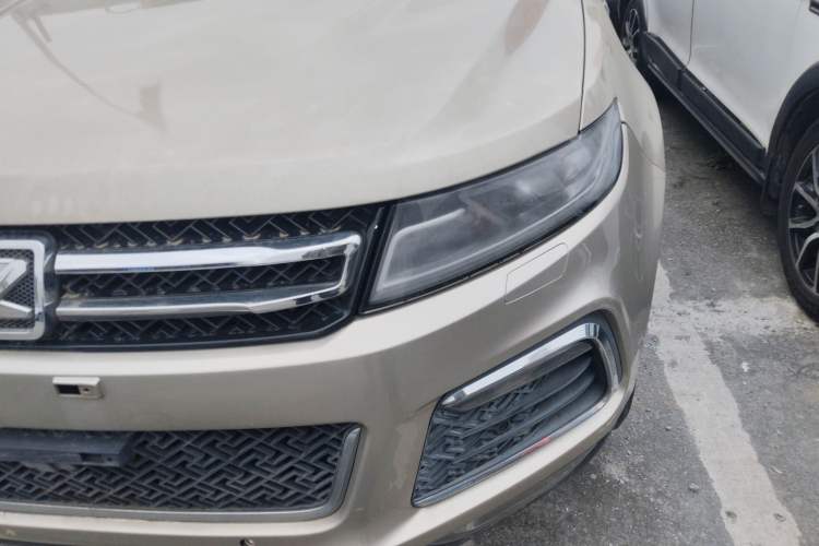 Used Zotye T600 2016 Sport Edition 2.0T DCT Luxury Model Left Front Headlight