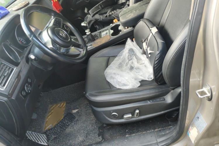 Used Zotye T600 2016 Sport Edition 1.5T Manual Luxury Model Left Front Seat