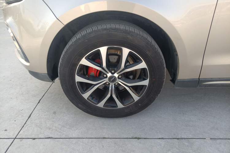 Used Zotye T600 2016 Sport Edition 2.0T DCT Prestige Model Left Front Wheel Hub