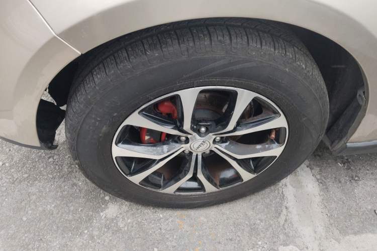 Used Zotye T600 2016 Sport Edition 2.0T DCT Luxury Model Left Front Wheel Hub