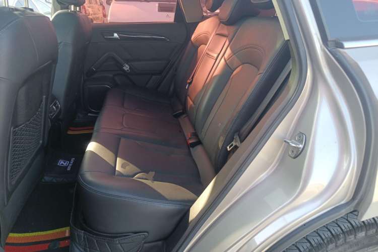 Used Zotye T600 2016 Sport Edition 2.0T DCT Prestige Model Left Rear Seat