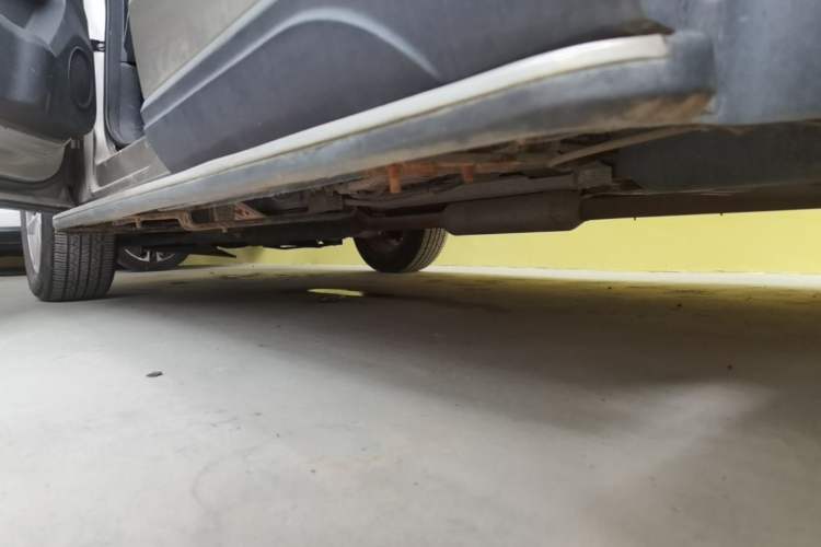 Used Zotye T600 2016 1.5T Manual Elite Edition Left Side Sill