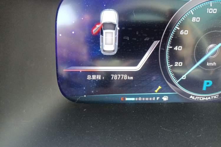 Used Zotye T600 2016 Sport Edition 2.0T DCT Prestige Model Odometer Close Up