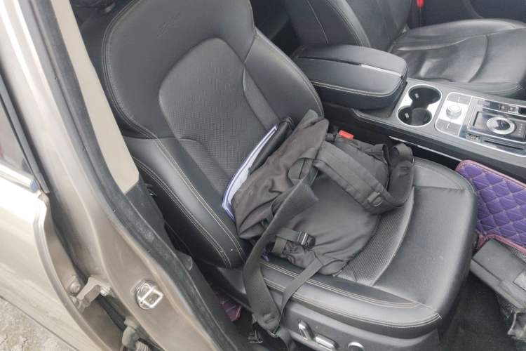 Used Zotye T600 2016 Sport Edition 2.0T DCT Luxury Model Right Front Seat