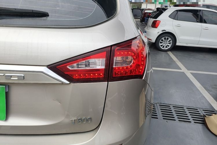 Used Zotye T600 2016 1.5T Manual Luxury Edition Right Rear Taillight