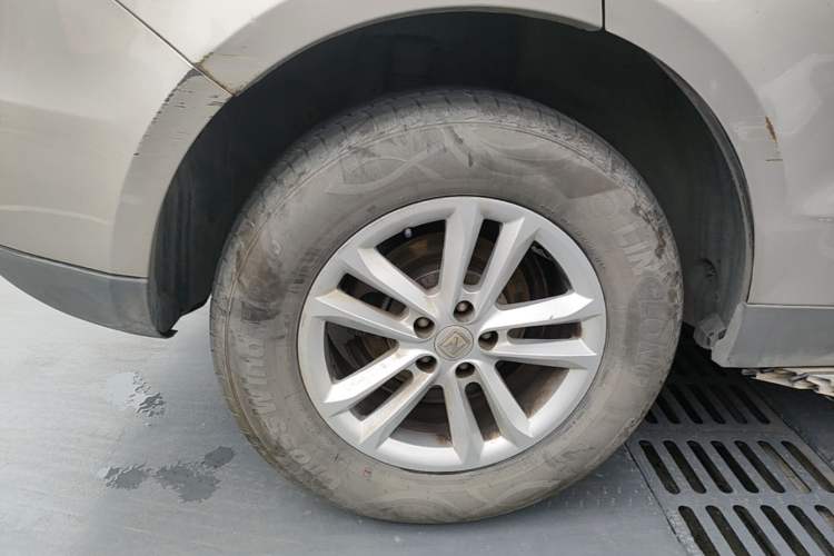 Used Zotye T600 2016 1.5T Manual Luxury Edition Right Rear Wheel Hub