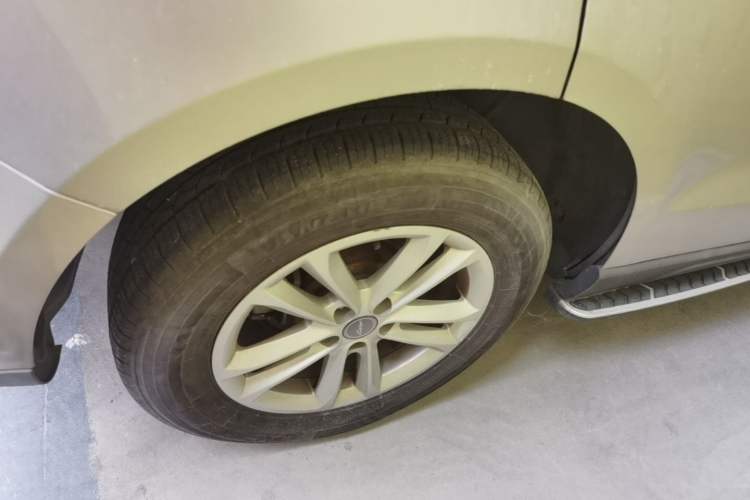 Used Zotye T600 2016 1.5T Manual Elite Edition Right Rear Wheel Hub