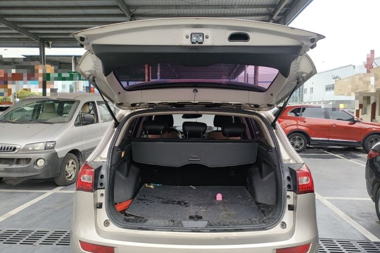 Used Zotye T600 2016 1.5T Manual Luxury Edition Trunk