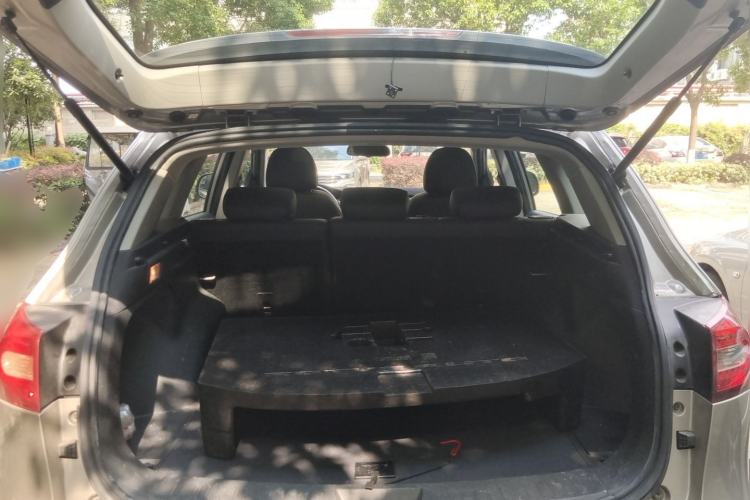 Used Zotye T600 2016 1.5T Manual Luxury Edition Trunk
