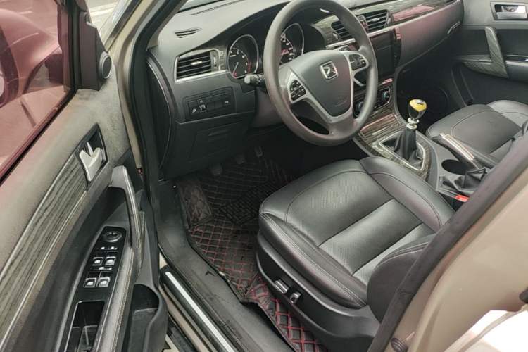 Used Zotye T600 2016 1.5T Manual Luxury Edition Driver Seat