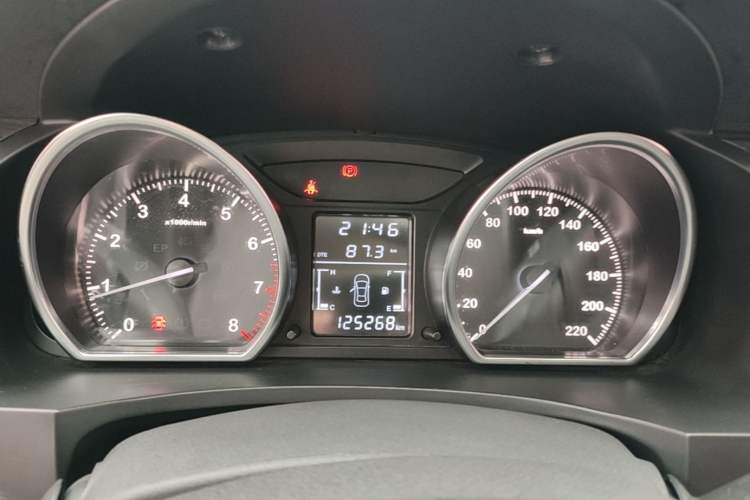 Used Zotye T600 2016 1.5T Manual Luxury Edition Instrument Cluster