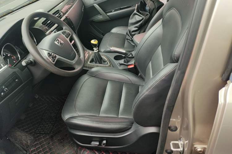 Used Zotye T600 2016 1.5T Manual Luxury Edition Left Front Seat