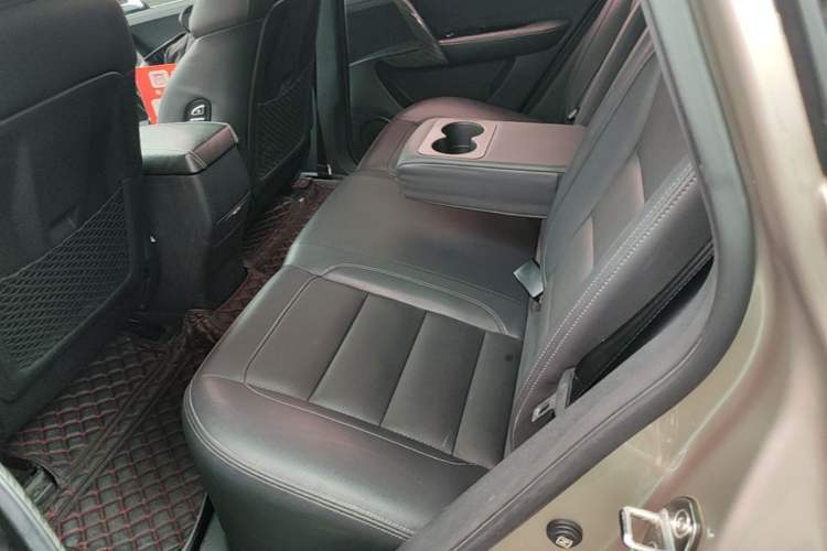 Used Zotye T600 2016 1.5T Manual Luxury Edition Left Rear Seat
