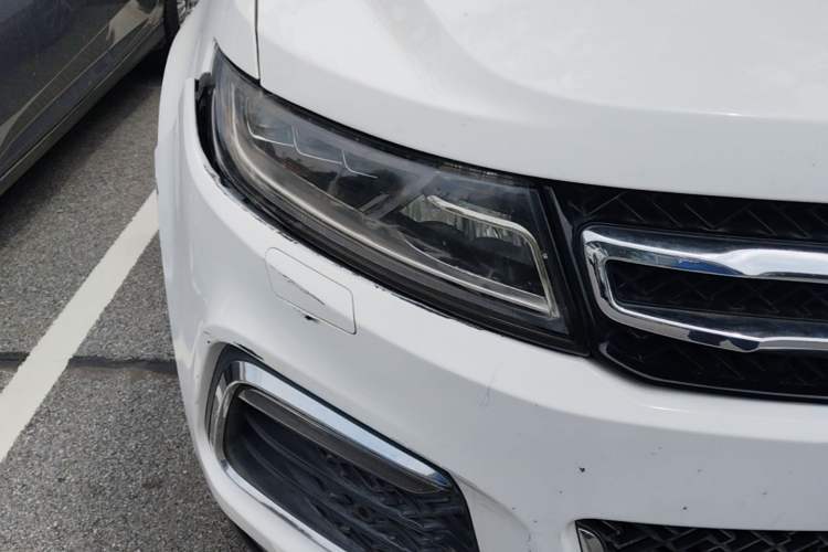 Used Zotye T600 2016 Sport Edition 1.5T Manual Prestige Model Right Front Headlight